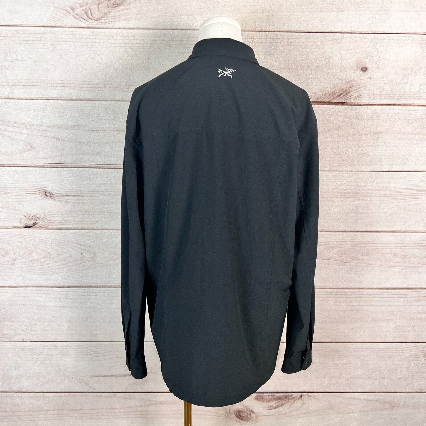 Arc'Teryx Mens Shirt Sz XL Black Snap Button Long Sleeve Work Retro Minimalist