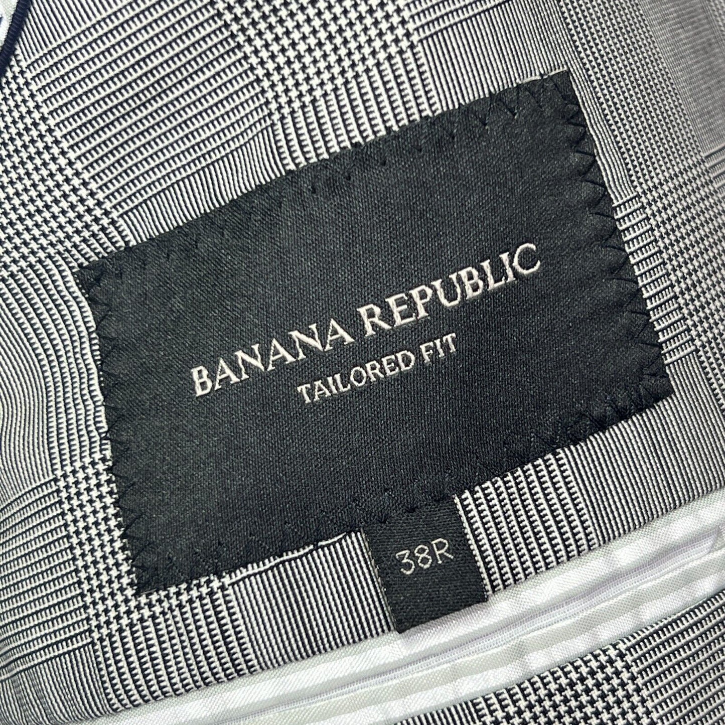 Banana Republic Blazer Mens Sz 38 Gray Plaid Tailored Fit Sport Coat Wool Preppy