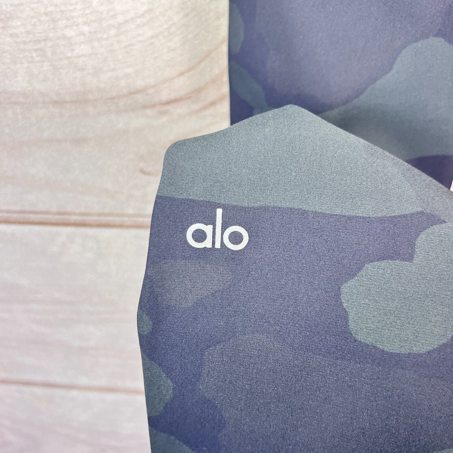 Alo Camo Vapor Leggings Womens Pants S Black Gym Yoga Fitness Workout Athleisure