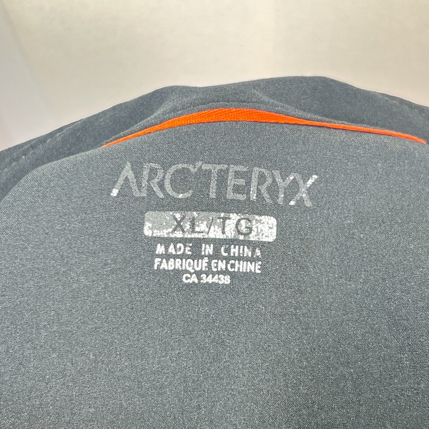 Arc'Teryx Mens Shirt Sz XL Black Snap Button Long Sleeve Work Retro Minimalist